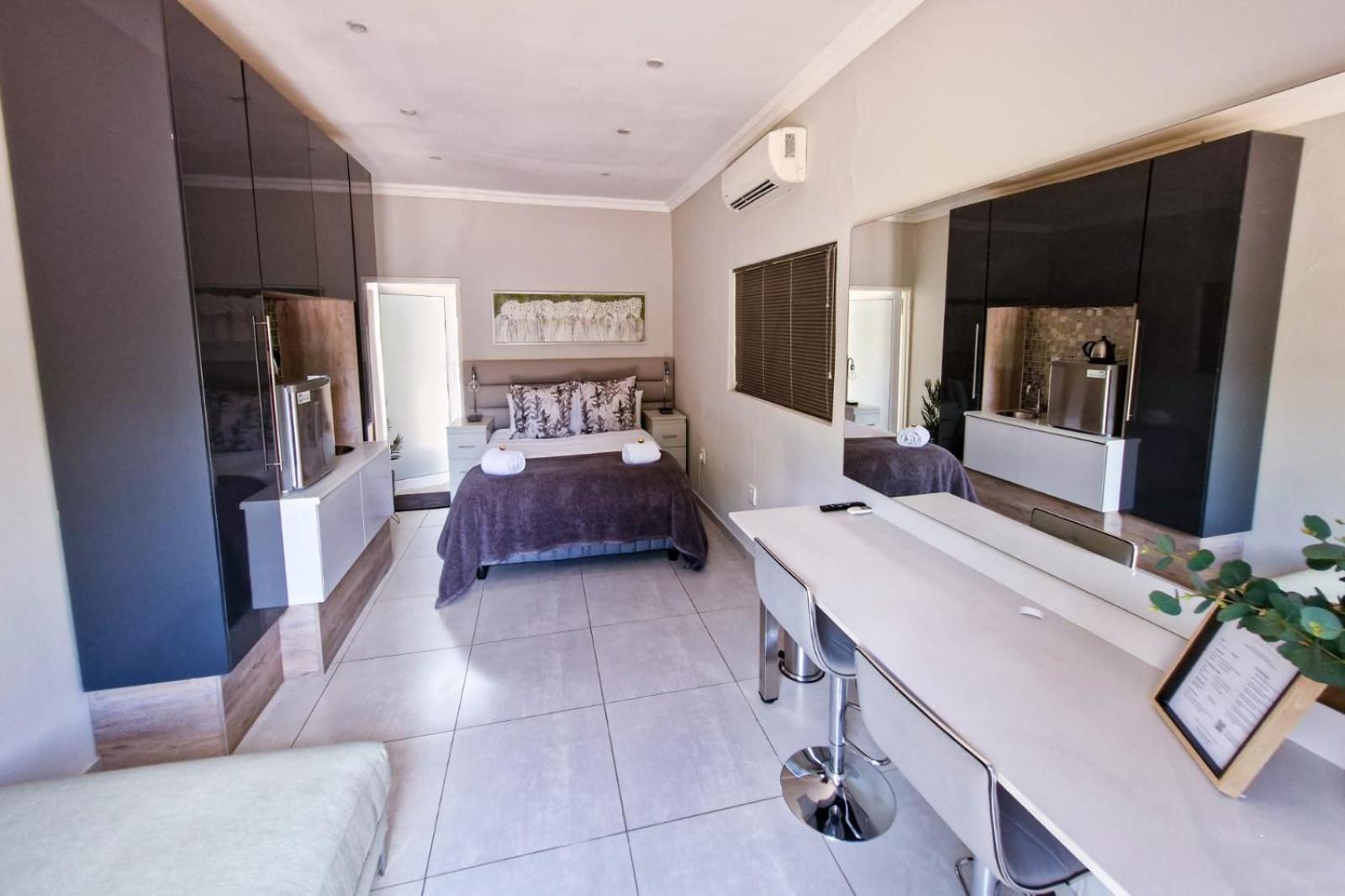 Parkhill Luxury Accommodation Bloemfontein Exterior photo